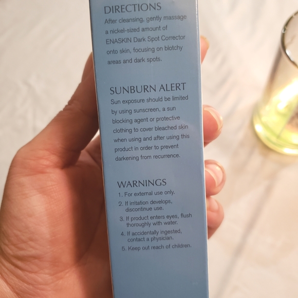 Dark Spot Corrector by ENASKIN - Picture 4 of 7